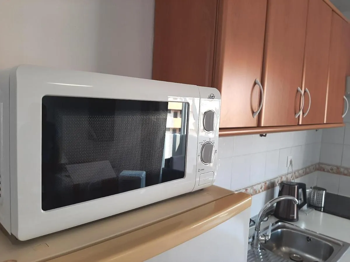 Perfectly Located Apartment With Pool Playa de las Americas
