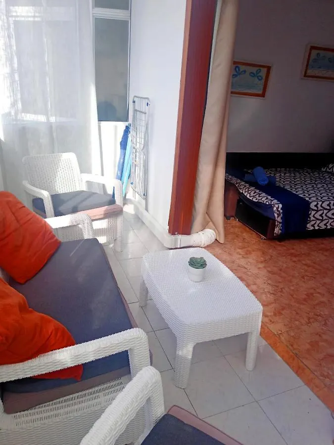Perfectly Located Apartment With Pool Playa de las Americas